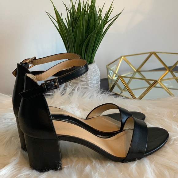 CL By LAUNDRY “CHINESE LAUNDRY” - Picture 4 of 5